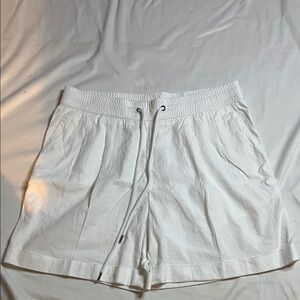 NWT James Perse White Pull On Shorts